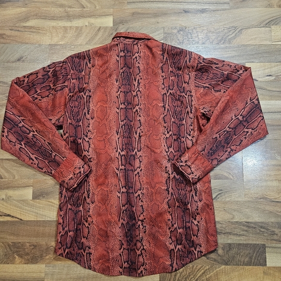 Wrangler Snakeskin Western Shirt Men’s M Red Black Pearl Snap Vintage - Picture 7 of 7